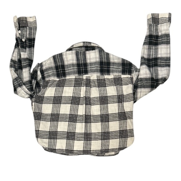 American Eagle Black White and Gray Plaid Flannel Crop top, Size S/P - Picture 5 of 7